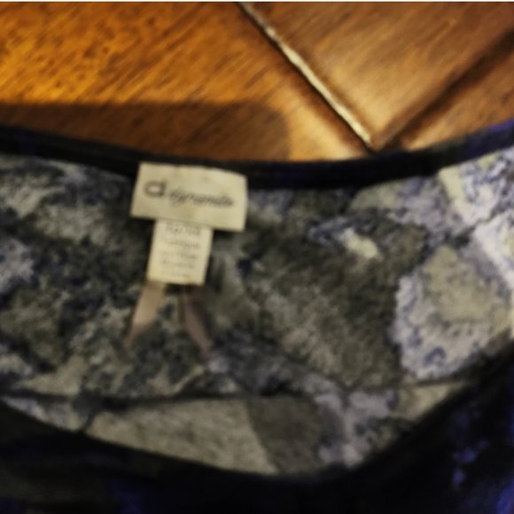 Dynamite 1 sleeve tunic - Picture 3 of 7